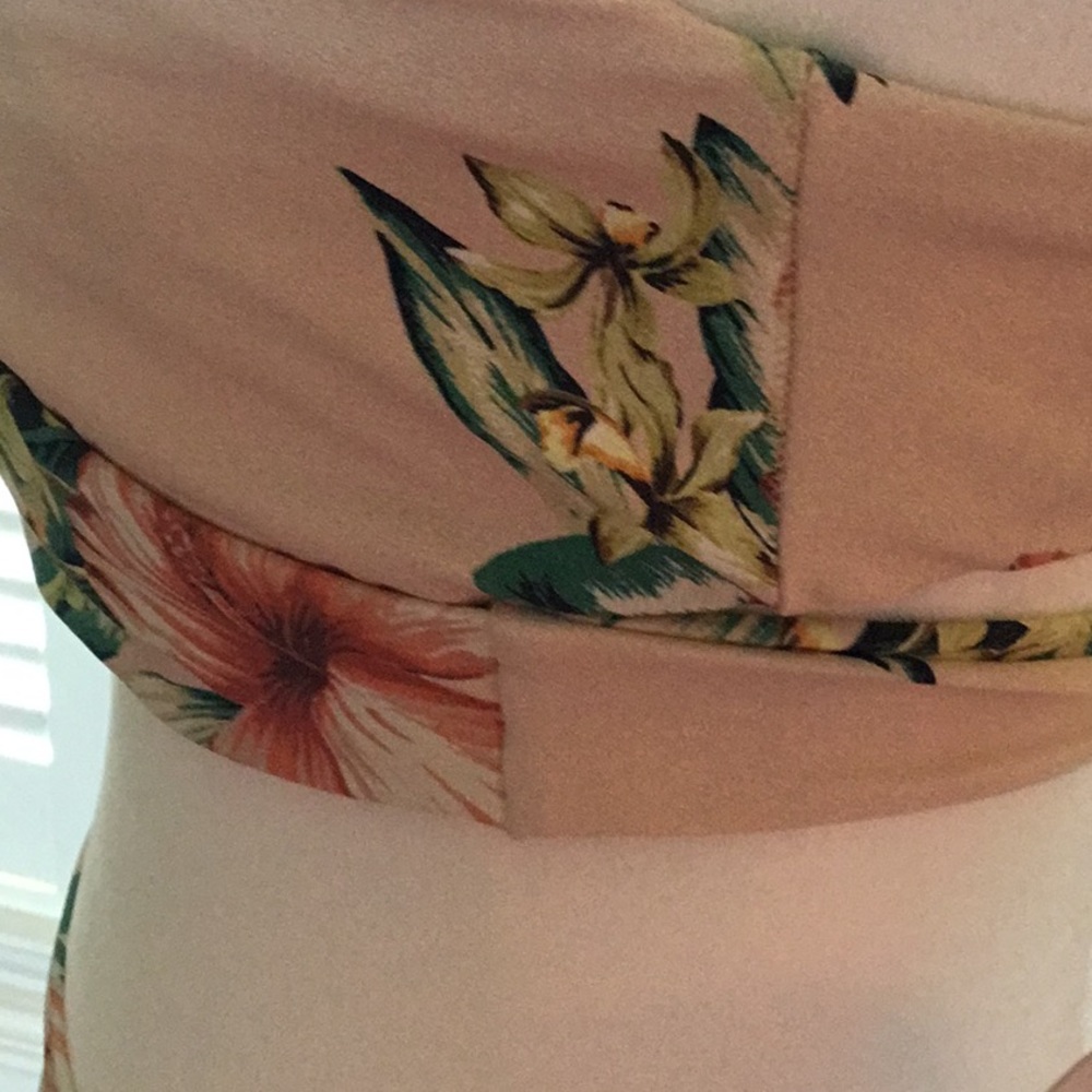 Swimsuit - Picture 5 of 5